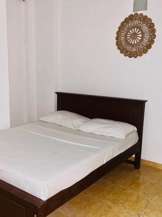 Dreamy Surf House Hotel Weligama Exterior photo