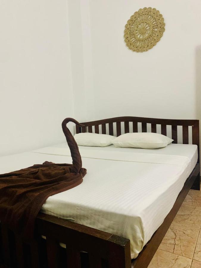 Dreamy Surf House Hotel Weligama Exterior photo