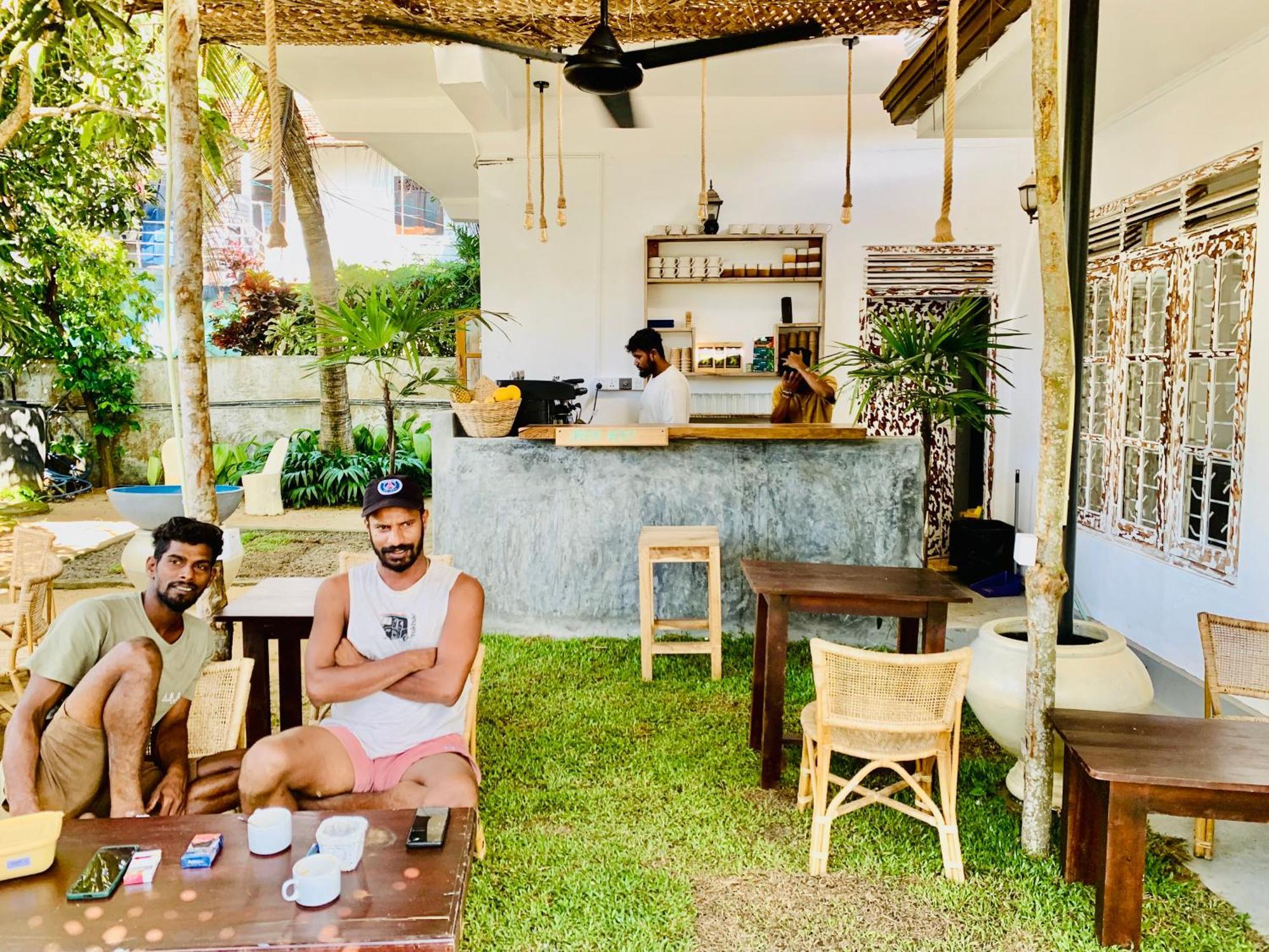 Dreamy Surf House Hotel Weligama Exterior photo
